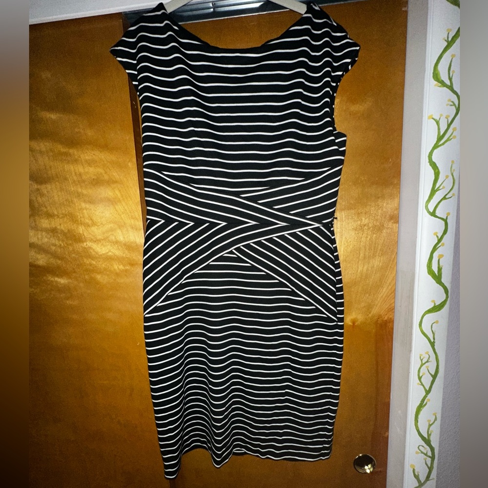 Fitted MIDI Dress